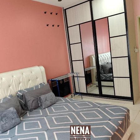 Nena Homestay Setia Alam, Air Conditioned, High Speed Internet Шах Алам Екстериор снимка