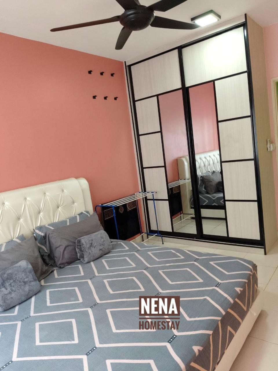 Nena Homestay Setia Alam, Air Conditioned, High Speed Internet Шах Алам Екстериор снимка